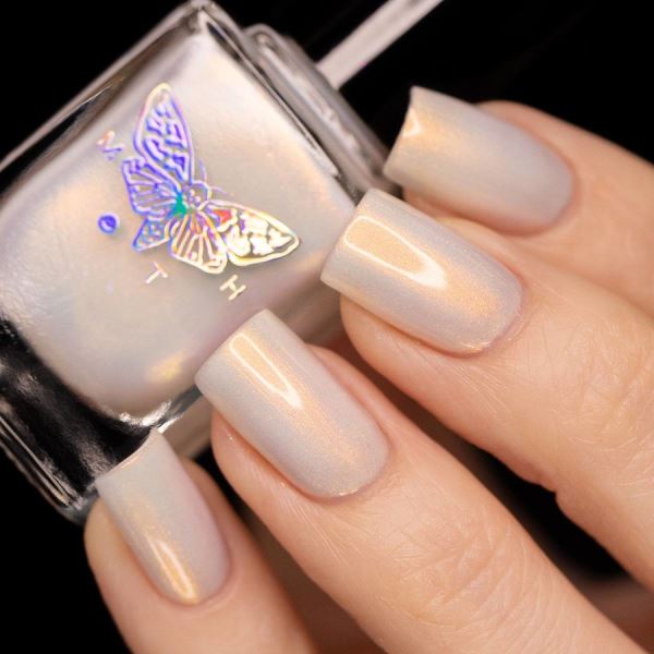 Унесенные призраками в коллекции лаков от Moth