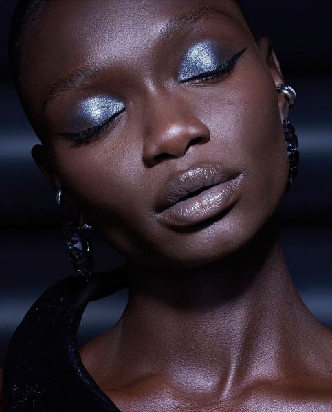 Xenon eyeshadow palette by Natasha Denona - для самых темных смоуки