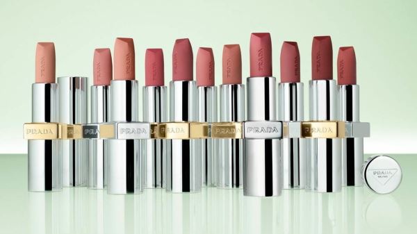 Новинки для губ от Prada Beauty, Bobbi Brown, Herm&egrave;s и Celine