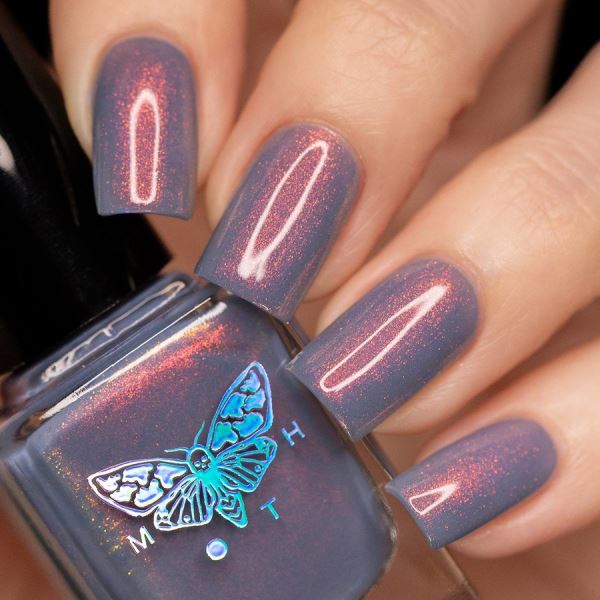 Унесенные призраками в коллекции лаков от Moth