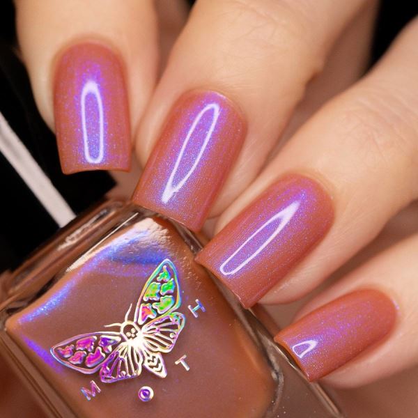 Унесенные призраками в коллекции лаков от Moth