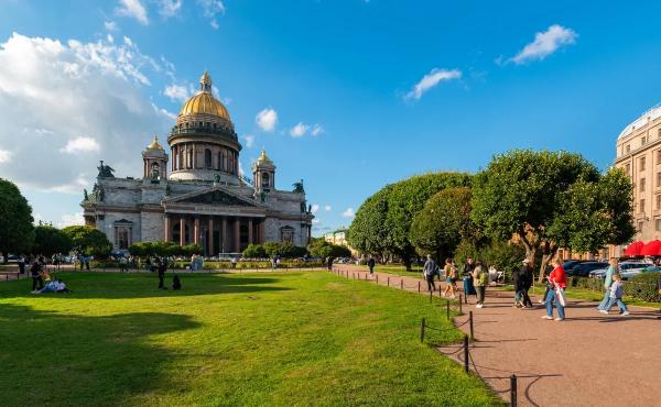 Путешествие в Санкт-Петербург как хорошая семейная традиция