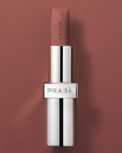 Новинки для губ от Prada Beauty, Bobbi Brown, Herm&egrave;s и Celine