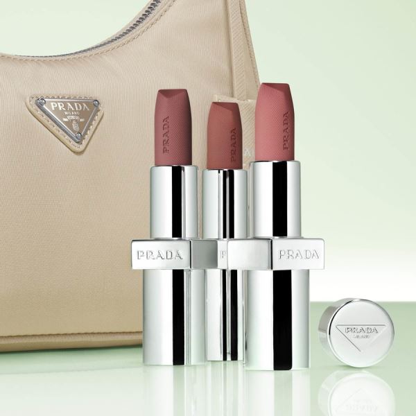 Новинки для губ от Prada Beauty, Bobbi Brown, Herm&egrave;s и Celine